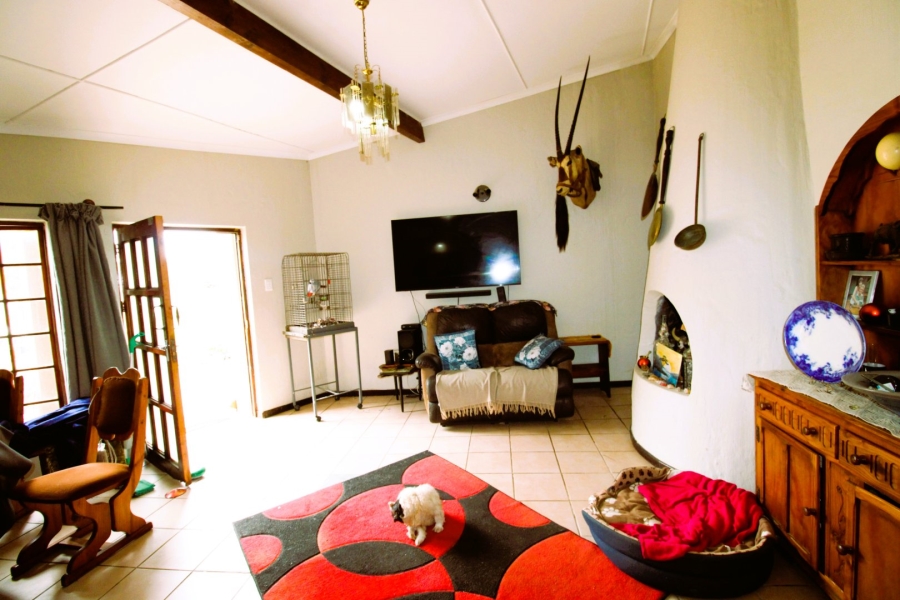 To Let 6 Bedroom Property for Rent in Gonubie Eastern Cape